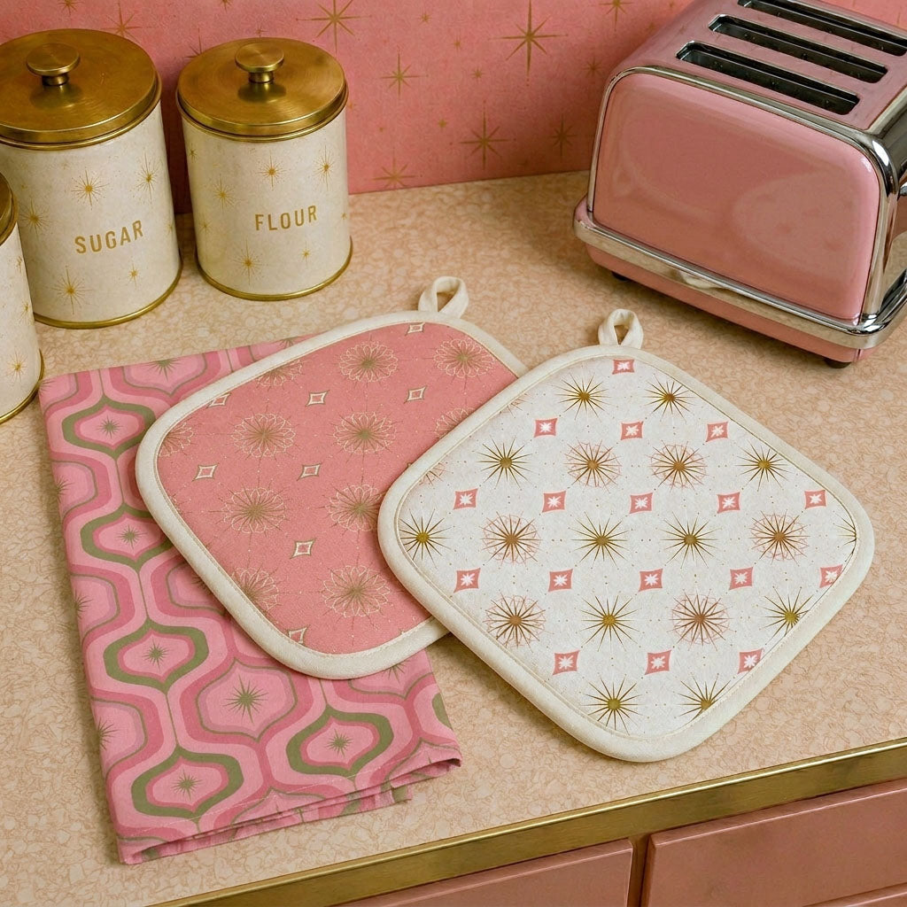 Pink retro hot plate holder set — mid-century modern kitchen decor.